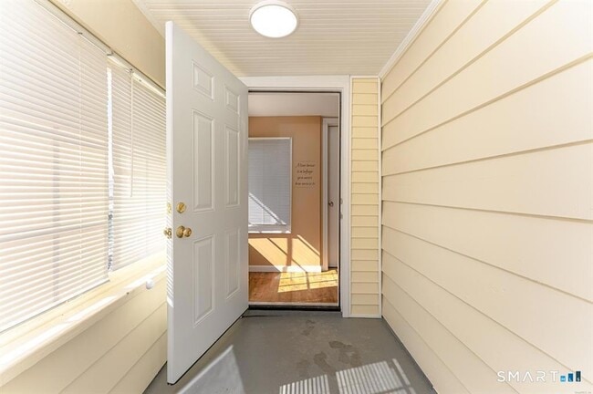 Building Photo - 55 Bronx Ave