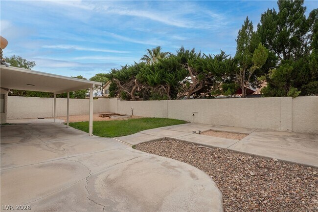 Building Photo - 10024 Sail Landing Ct