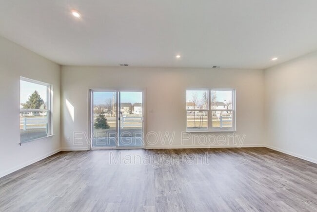 Building Photo - 10832 Penwell Way