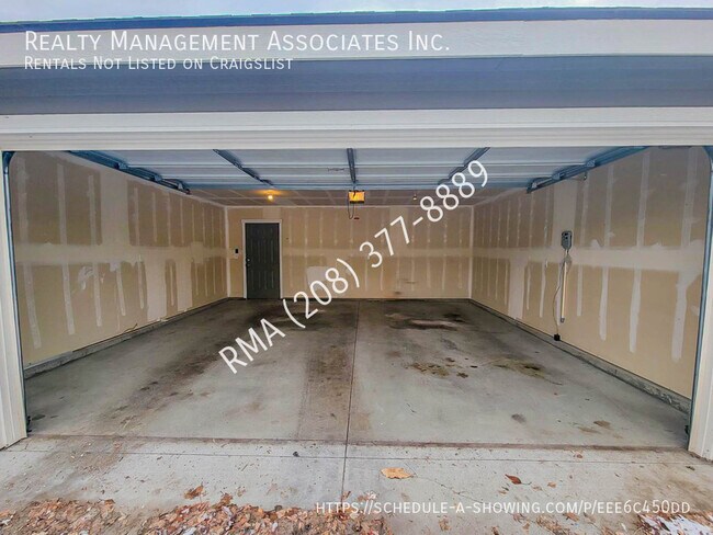 Building Photo - 11250 Race St