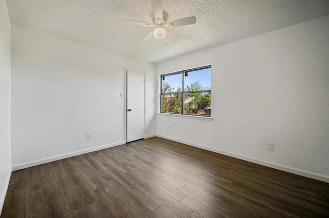 Building Photo - 2500 Laurel Ln