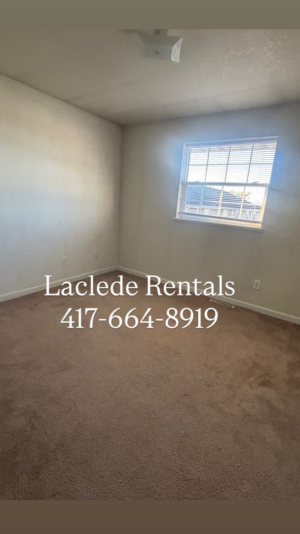 Building Photo - 1215 Glenridge St