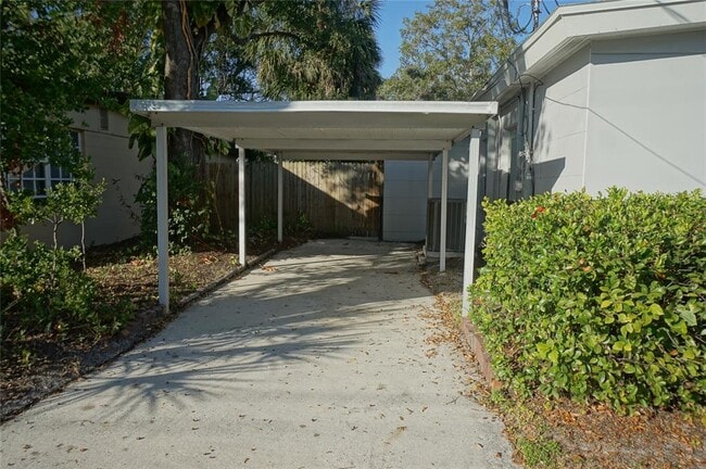 Building Photo - 3519 W Price Ave