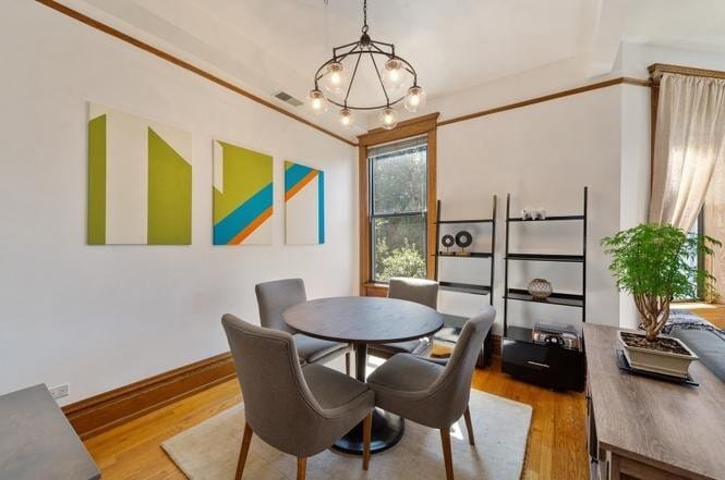 Building Photo - 4011 N Kenmore Ave