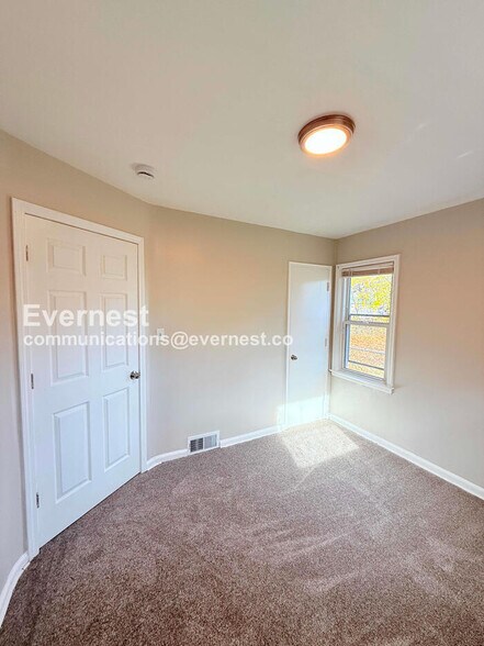 Building Photo - 19908 Heyden St