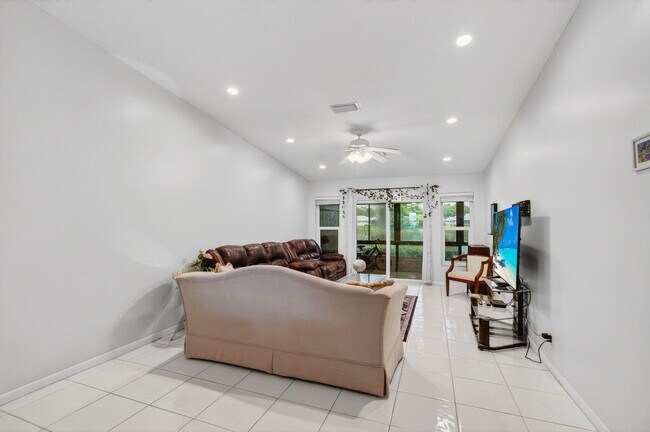 Building Photo - 18541 Cherborg Dr