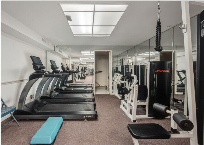 Building Photo - 3440 S Ocean Blvd