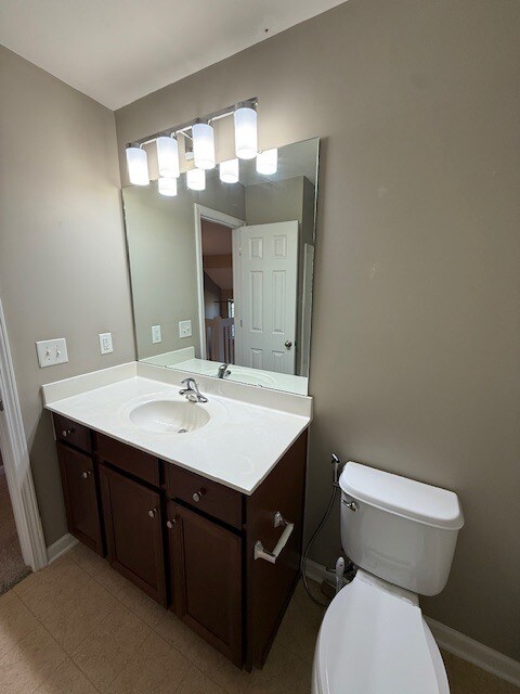 Building Photo - 853 Jarman Dr