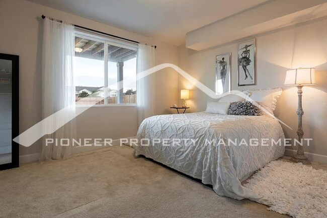 Building Photo - Stylish Main-Level Living with Finished Ba...