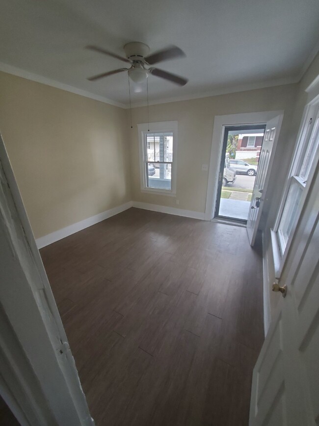Primary Photo - "2-Bedroom Duplex Home in Louisville with ...