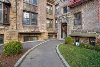 Building Photo - 234 Martine Ave