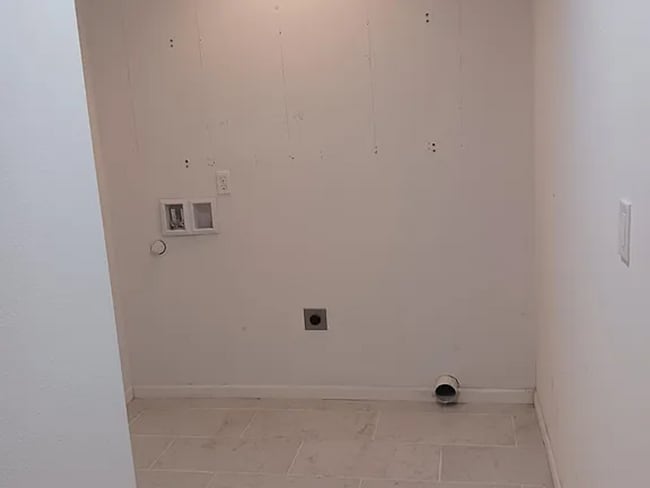 Building Photo - 4BR, 2.5BA home in Shoreline