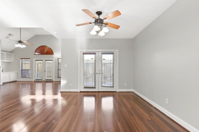 Building Photo - 9810 Marlink