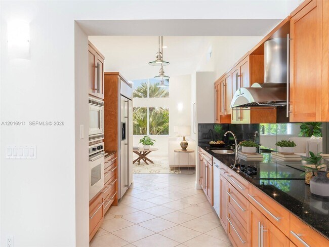 Building Photo - 11800 SW 77th Ave