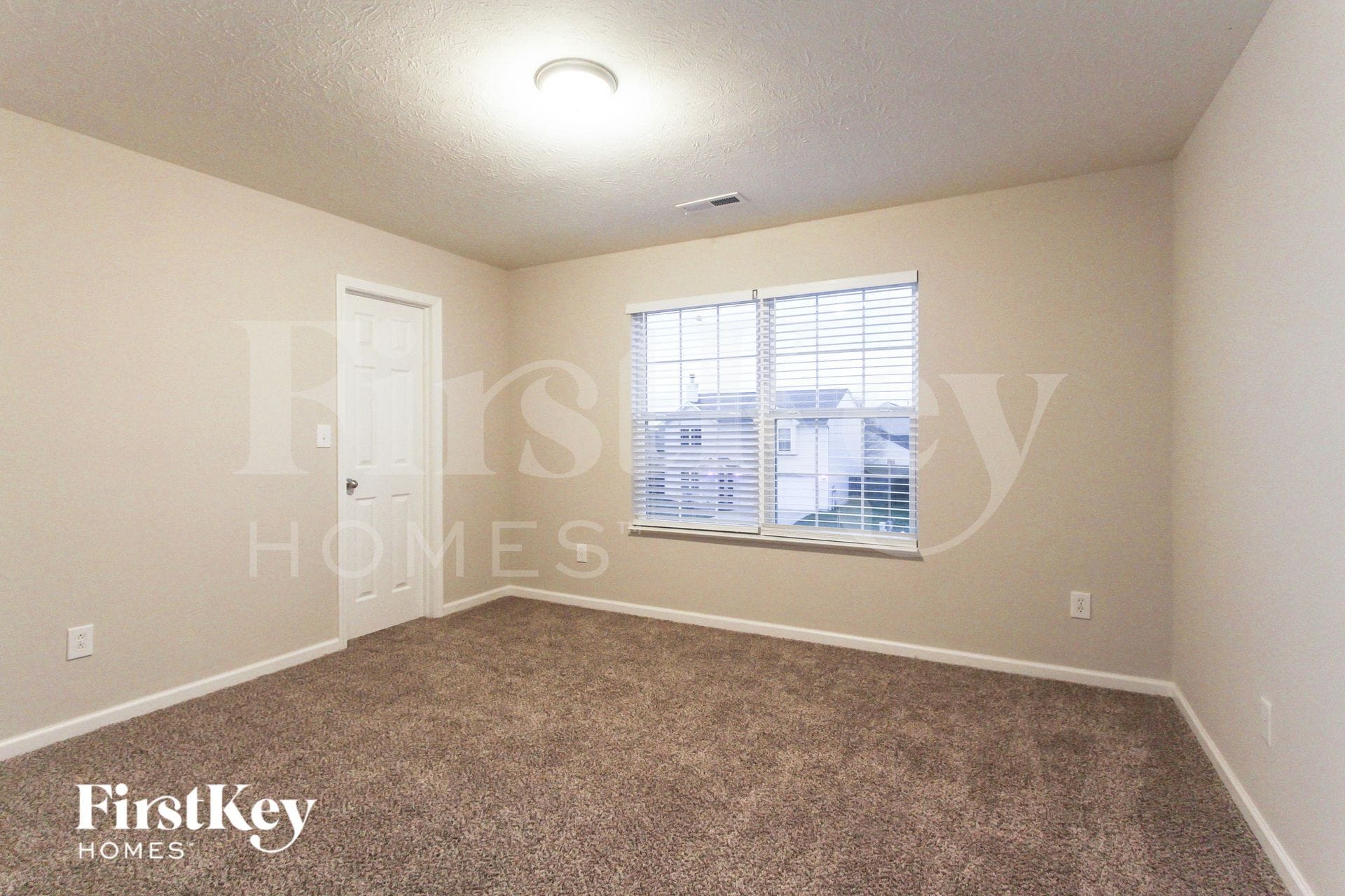 Building Photo - 7715 Firecrest Ln