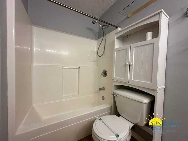 Building Photo - Wonderful 4 Bedroom Home in Fort Walton Beach