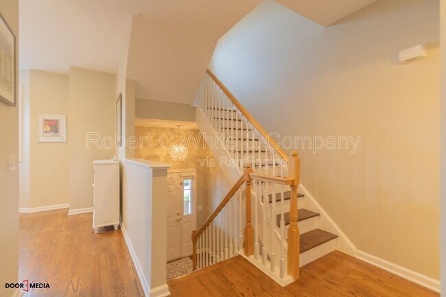 Building Photo - 8 St Andrews Cir