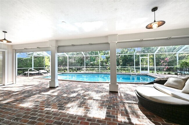 Building Photo - 508 Devils Ln