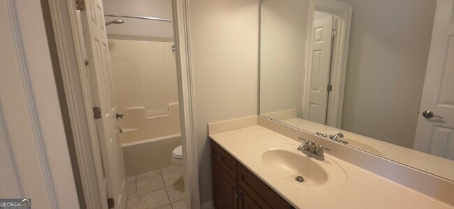 Building Photo - 1593 Park Hollow Ln NE