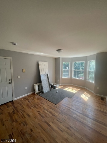 Building Photo - 271 Ellis Ave