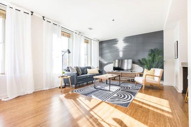 Building Photo - 401 Cherry St