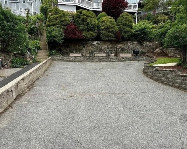 Building Photo - 23 Ingalls Terrace