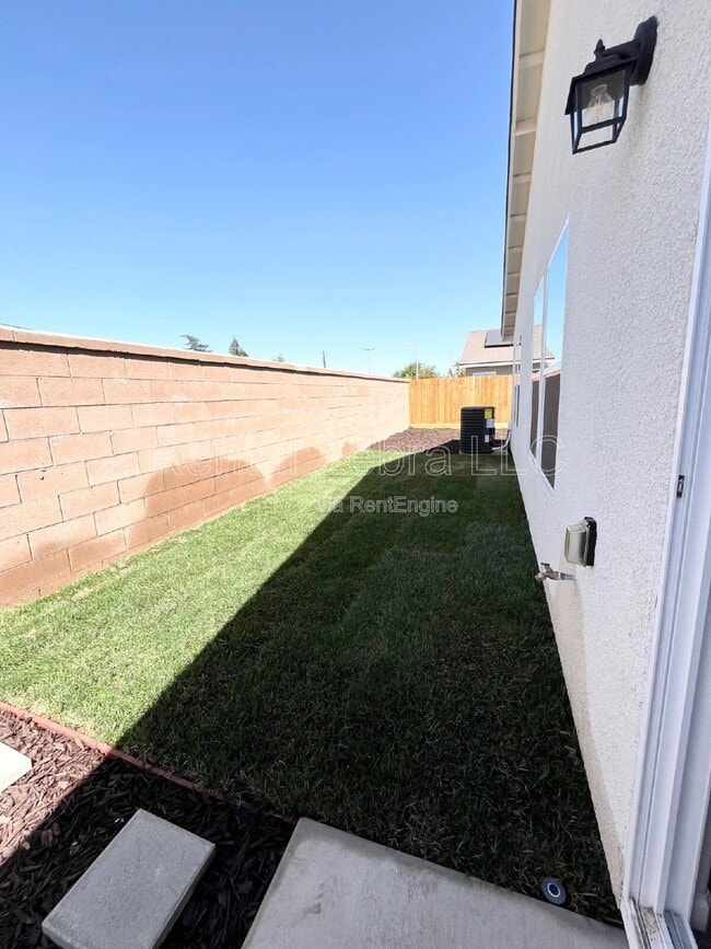Building Photo - 4063 Cinnabar Ct