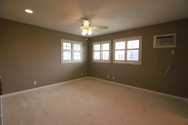 Building Photo - Mililani Mauka - 3 Bedroom, 2.5 Bath, 2 Pa...