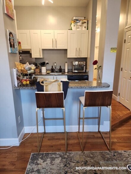 Building Photo - 469 Massachusetts Ave