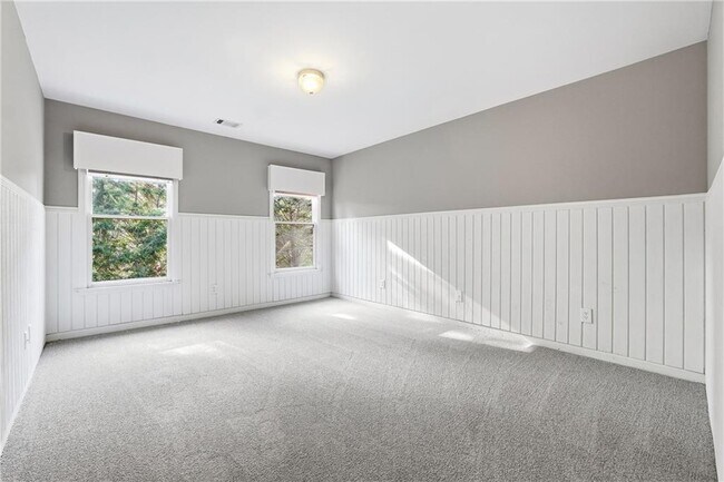 Building Photo - 5020 Greatwood Ln