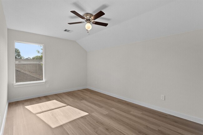 Building Photo - 4930 Northfork Dr