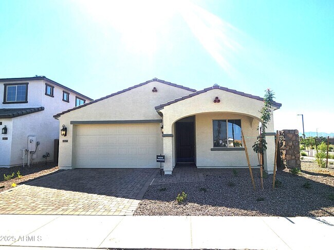 Primary Photo - 11214 N 168th Dr