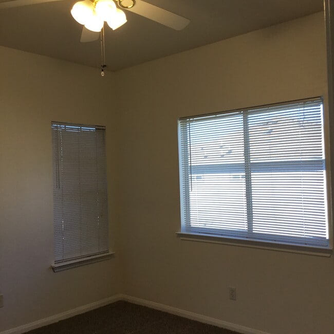 Bedroom 2 - 2909 Whisper Oaks Ln