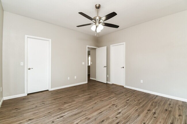 Building Photo - 3974 E Latham Way