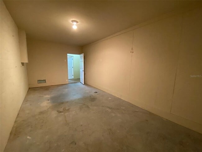 Building Photo - 6394 Banyan Blvd