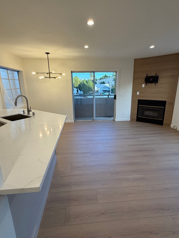 Building Photo - 7349 Balboa Blvd