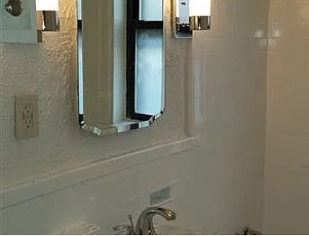 Building Photo - 7555 Byron Pl