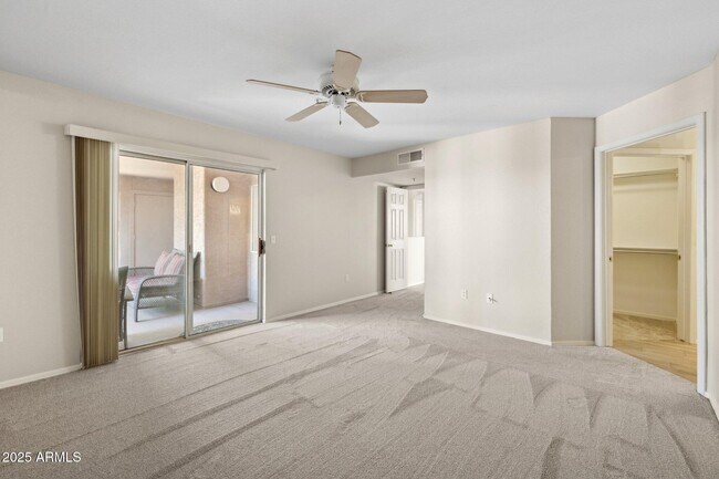 Building Photo - 9736 N 95th St