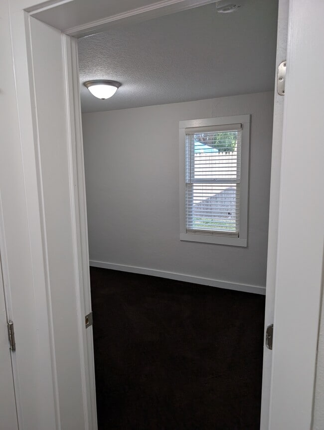 Building Photo - 245 NW 51st Pl