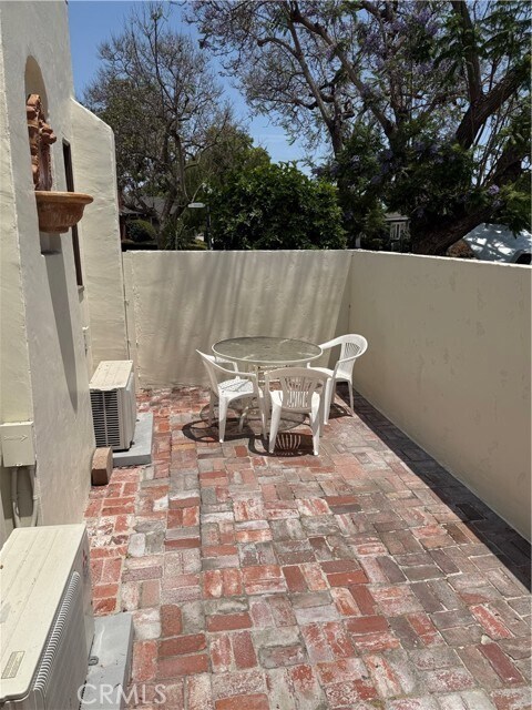 Building Photo - 3601 Cerritos Ave