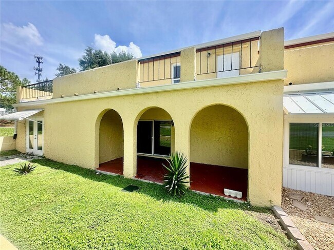 Building Photo - 5850 Cypress Gardens Blvd