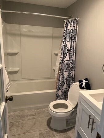 Building Photo - 65 Kennedy Dr