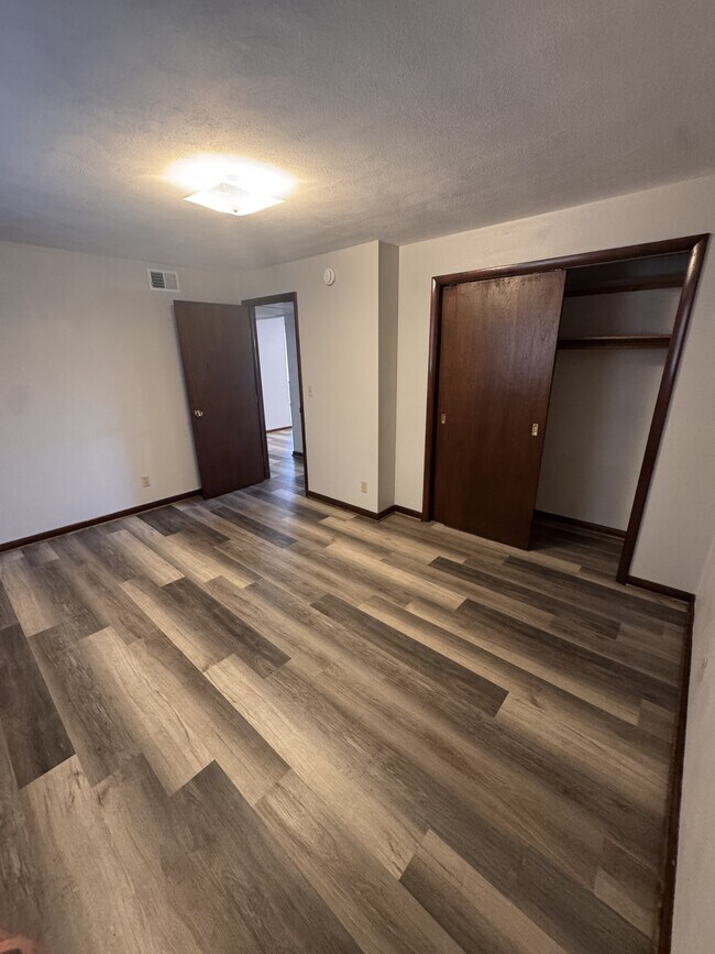 Building Photo - 2451 N 450 W