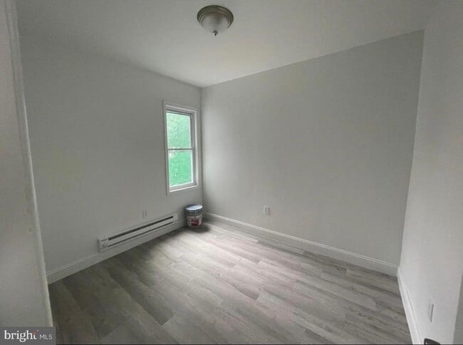 Building Photo - 2731 N Darien St