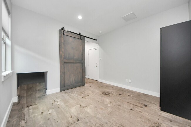 Building Photo - 1708 Winter St