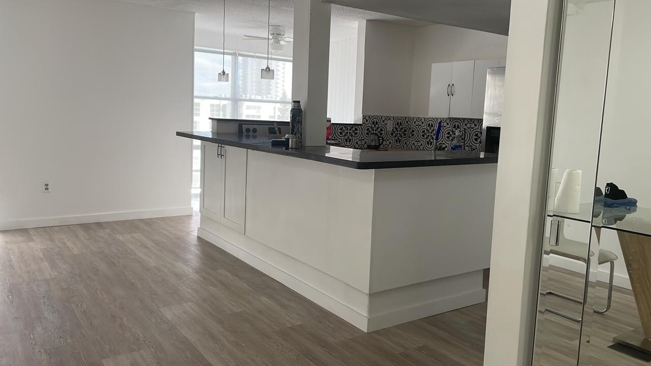 open kitchen and Den - 17570 Atlantic Blvd