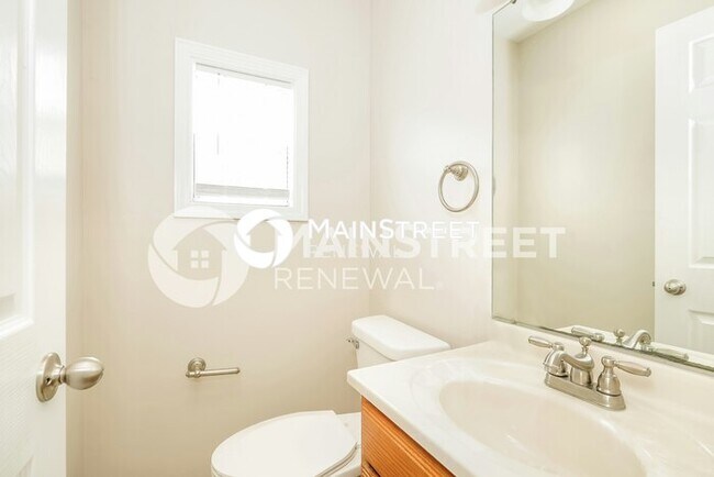 Building Photo - 3 Bedroom Pet-Friendly Home in GREENWOOD, ...