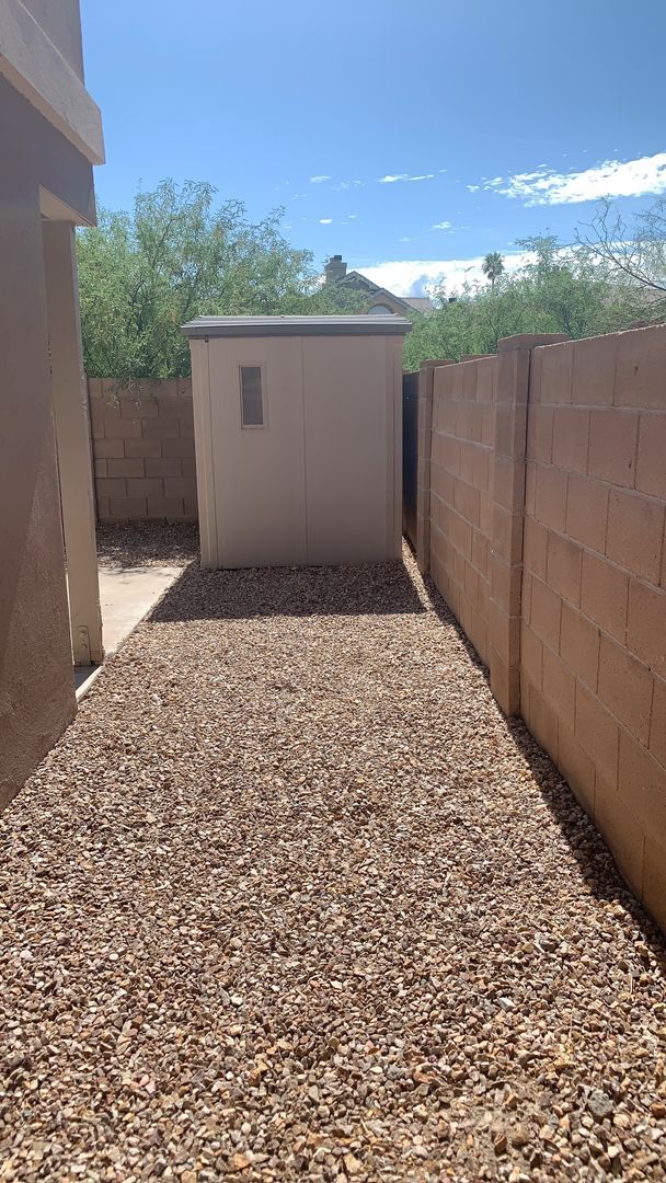 Building Photo - 8980 E Speedway Blvd