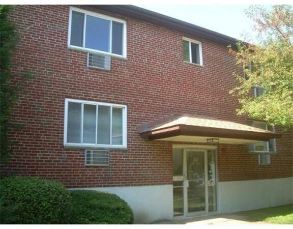 Building Photo - 68 Bryon Rd