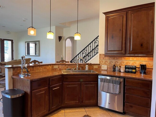 Building Photo - 15214 Lariat Trail